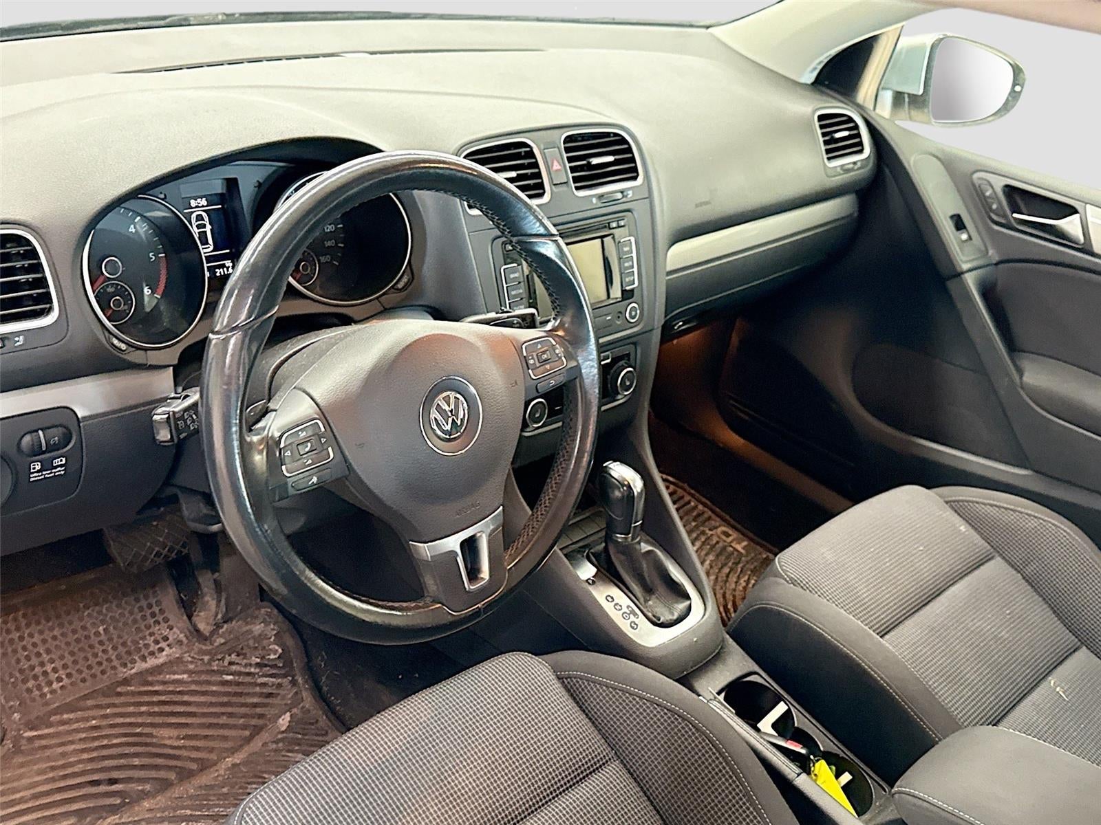 2013 Volkswagen Golf Base