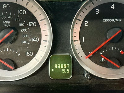2011 Volvo C70 2dr Conv Auto
