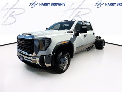 2026 GMC Sierra 3500 HD Chassis Cab Pro