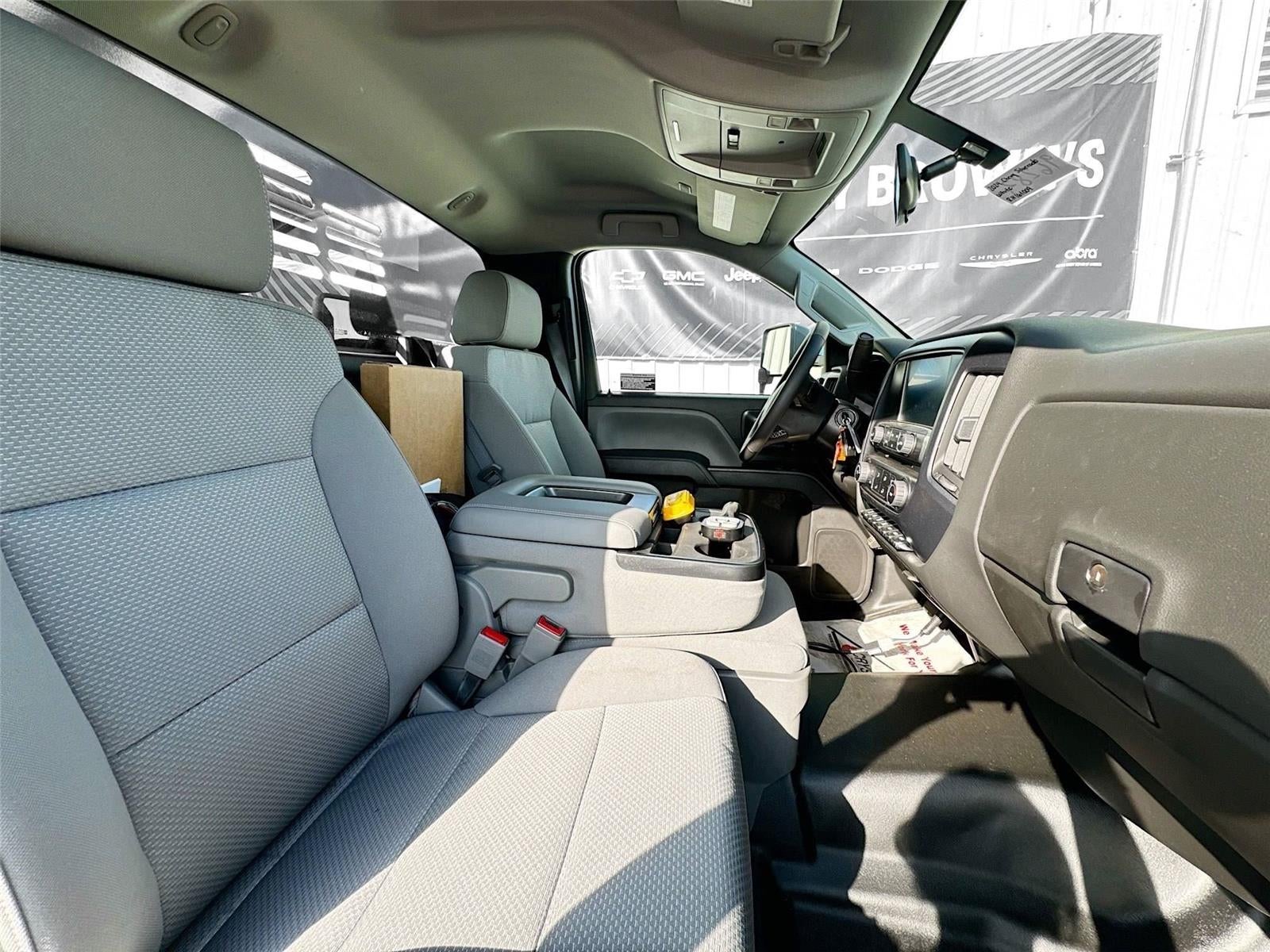 2024 Chevrolet Silverado 5500 HD Work Truck