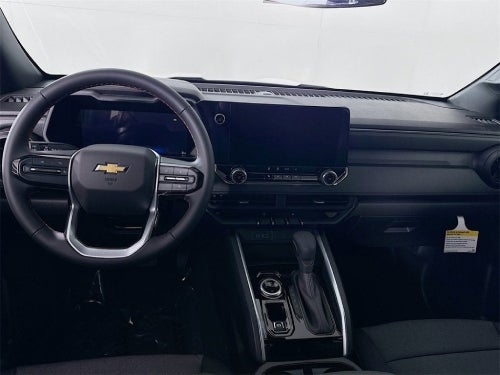 2025 Chevrolet Colorado view of dash