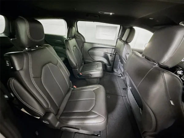 2026 Chrysler Voyager Interior