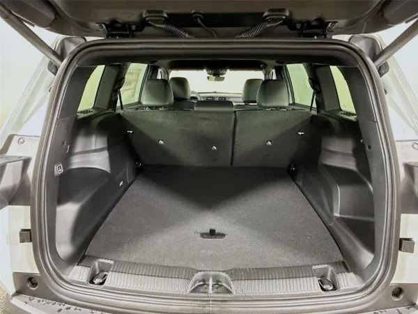 2026 Jeep Cherokee Interior